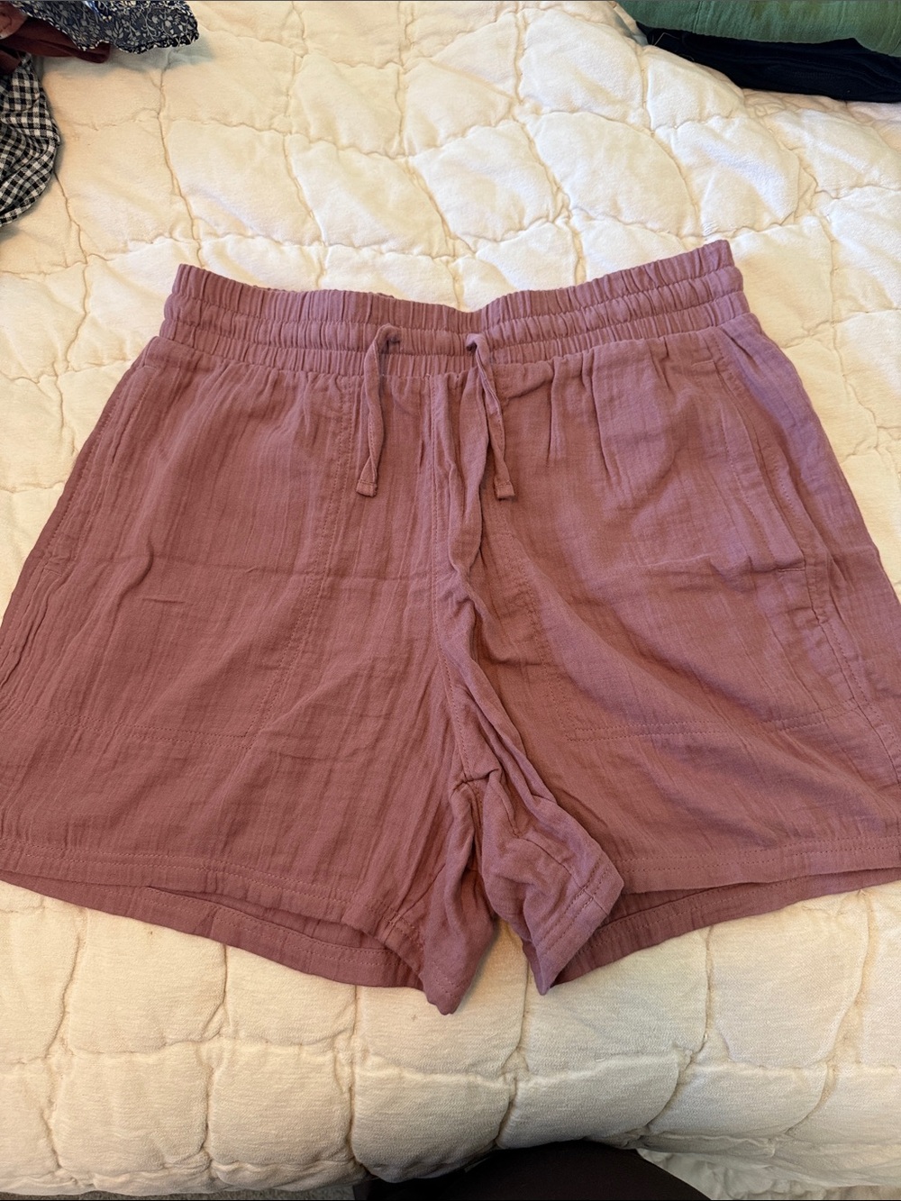 Columbia Women's Mauve Drawstring Casual Shorts